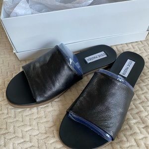 Brand new Steve Madden black leather sandals size 7